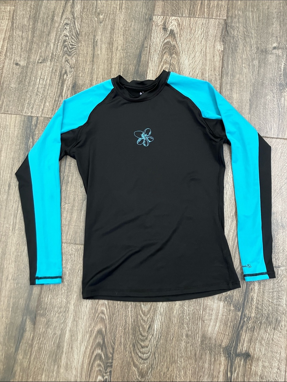 burnside Black and Teal rash guard